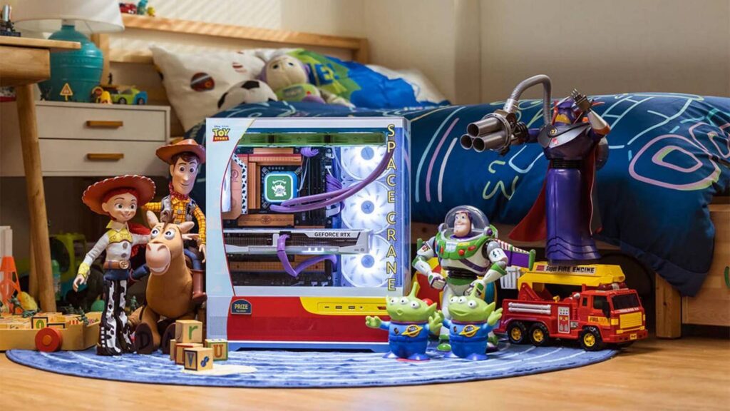 Bộ PC đặc biệt fan Toy Story nhìn là mê 1 gamen.vn msi toy story pc plus figures